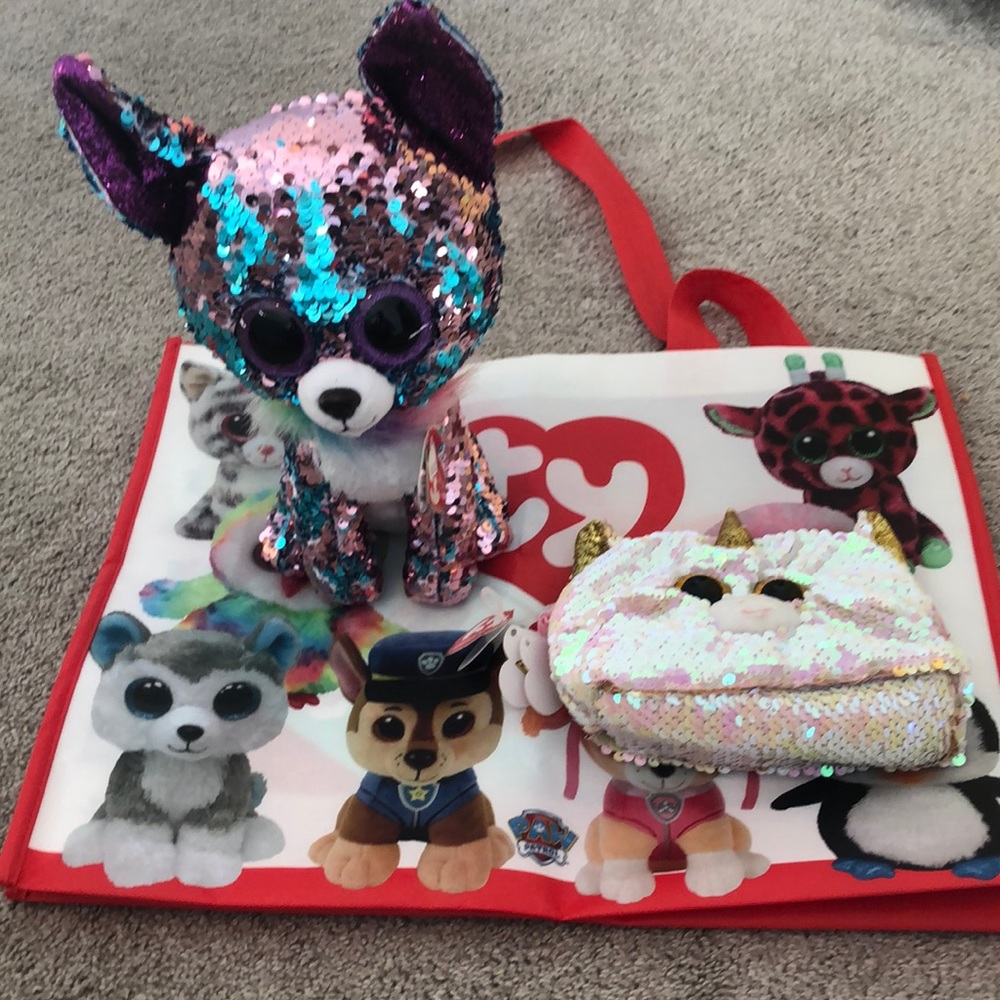 Ty flippable 11 inch plush and unicorn zippered pouch.